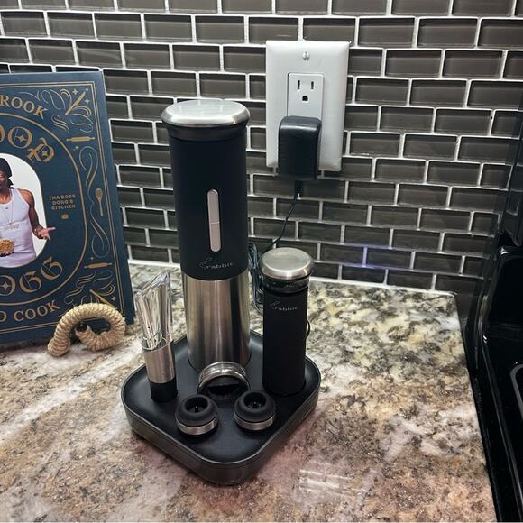 Rabbit 8-piece Electric Wine Set Corkscrew | Wine Opener - Picture 3 of 9